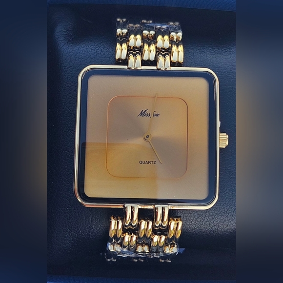 💚🩵Miss Fox Watch💚🩵 - Picture 7 of 8